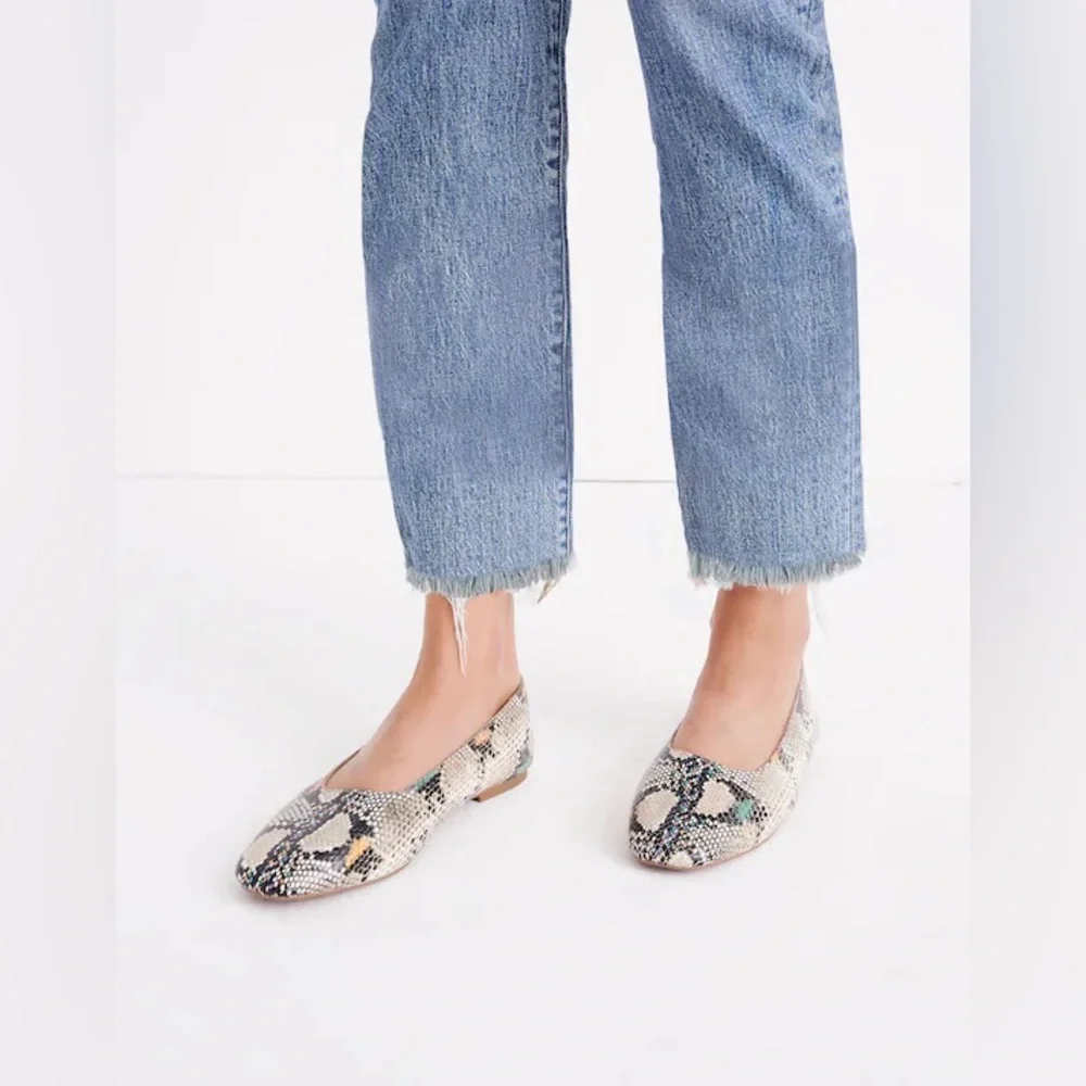 Madewell The Petite Perfect Vintage‎ Jean in Ainsworth Wash.